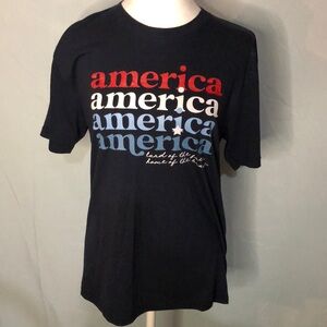 District Women’s Graphic American Tee Size S
